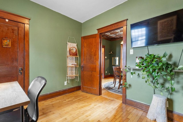 224 E Atlantic St, Appleton, WI 54911 - office space with light wood finished floors and baseboards