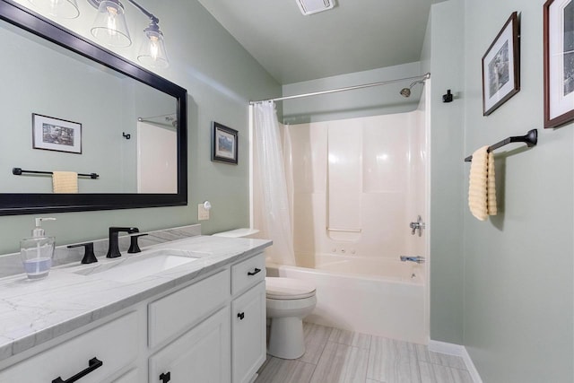 1243 Pond View Cir, De Pere, WI 54115 - full bathroom with toilet, vanity, and shower / tub combo with curtain