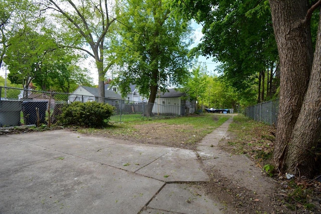 116 E Concordia Ave, Milwaukee, WI 53212 - view of yard