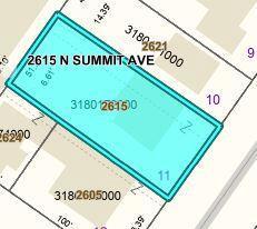 2615 N Summit Ave, Milwaukee, WI 53211 - map / location
