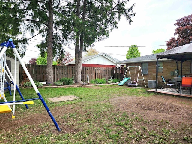 1130 10th St S, Wisconsin Rapids, WI 54494 - view of yard featuring a playground