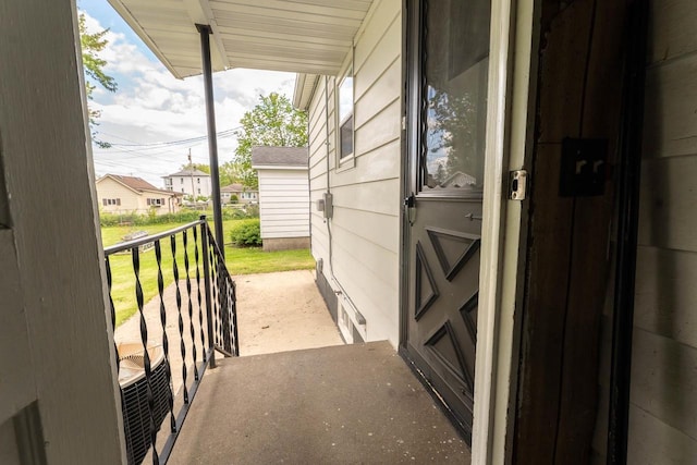 1816 Goodland Ave, Tomah, WI 54660 - view of porch