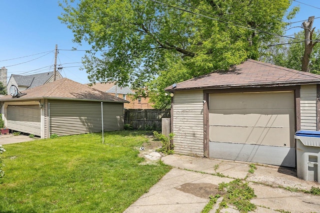 4182 N 13th St, Milwaukee, WI 53209 - view of detached garage