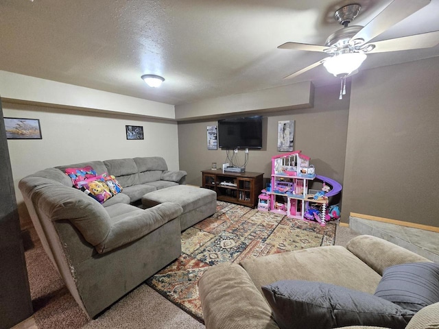 5321 Breezy Pine Dr, Wisconsin Rapids, WI 54494 - carpeted living room featuring a ceiling fan