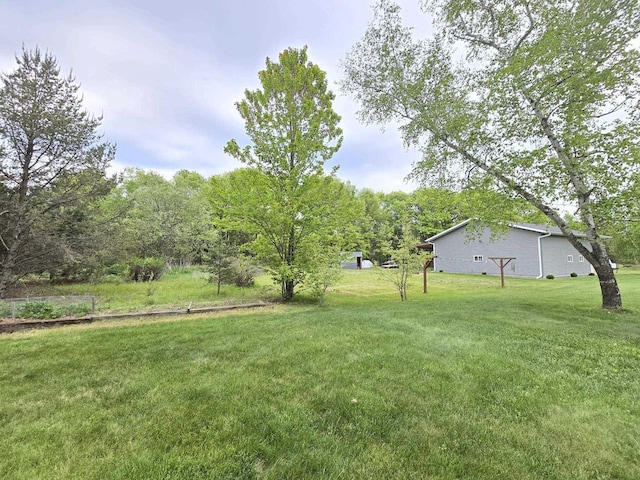 5321 Breezy Pine Dr, Wisconsin Rapids, WI 54494 - view of grassy yard