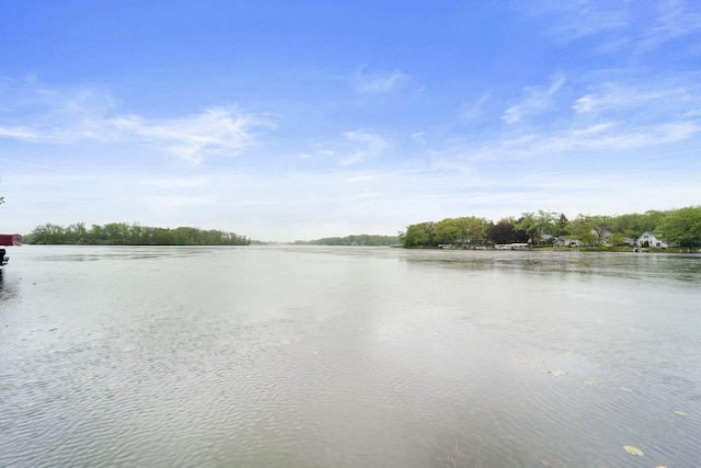 5743 Island View Ct, Waterford, WI 53185 - water view