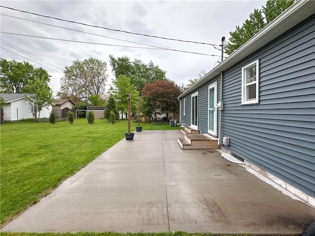 1708 Rist Ave, Eau Claire, WI 54701 - view of patio