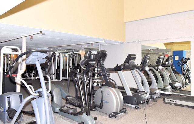 270 E Highland Ave Unit 644, Milwaukee, WI 53202 - view of workout area