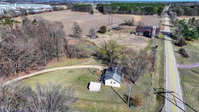 N7558 Boeck Rd, Portage, WI 53901