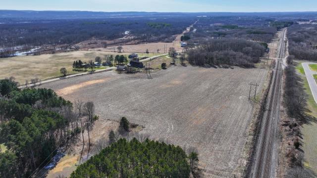 N7558 Boeck Rd, Portage, WI 53901