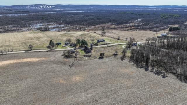 N7558 Boeck Rd, Portage, WI 53901