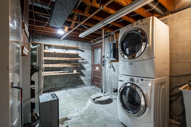 3324 96th St, Sturtevant, WI 53177 - laundry area with stacked washing machine and dryer and electric panel