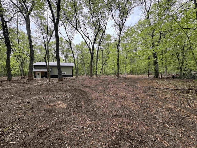 W4800 Lake Dr, Cecil, WI 54111