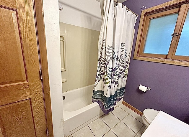 5404 N Bethmaur Ln, Milwaukee, WI 53209 - full bath with tile patterned flooring, shower / tub combo, toilet, and baseboards