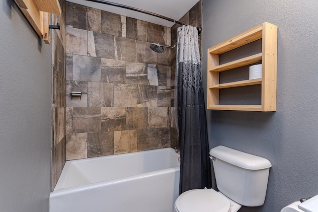 5304 Ski Ln, Weston, WI 54476 - full bath featuring shower / bath combo with shower curtain and toilet