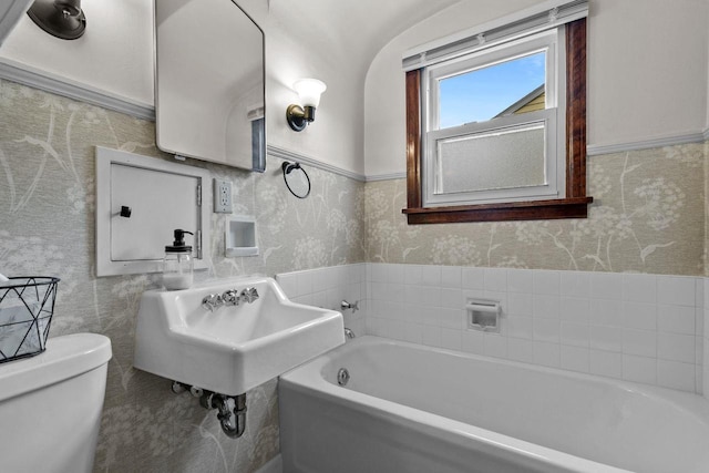 768 Reed St, Neenah, WI 54956 - bathroom with a bath, toilet, a sink, and wallpapered walls