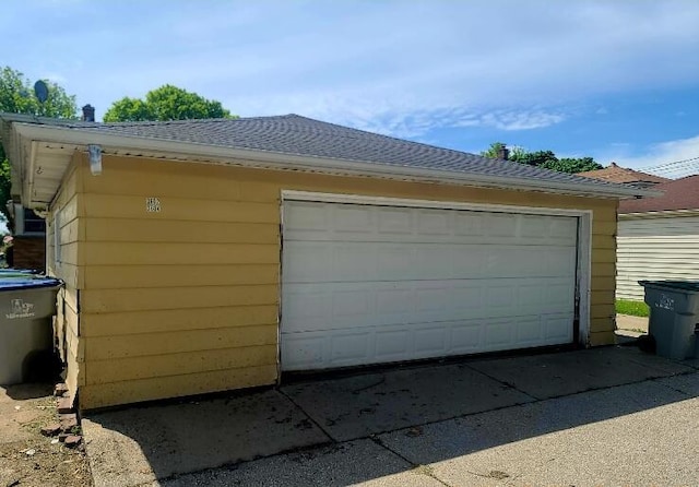 3602 N 85th St Unit 3604, Milwaukee, WI 53222 - view of detached garage