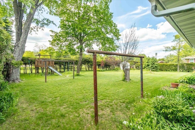 2931 N Ave, Wisconsin Rapids, WI 54495 - view of grassy yard with a playground