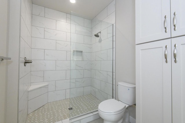 20880 Gray St, Lannon, WI 53046 - full bath featuring tiled shower, toilet, and recessed lighting