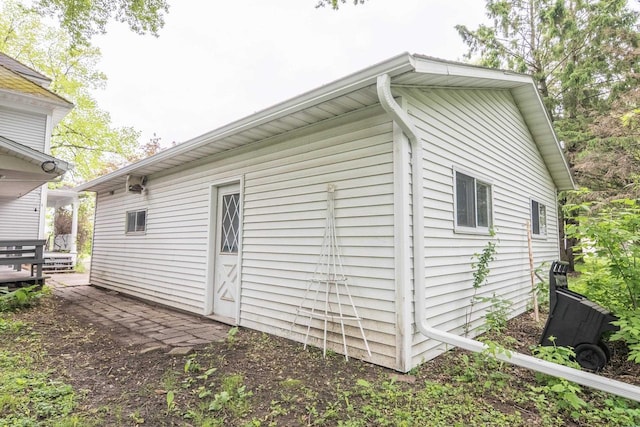 305 N 1st St, Colby, WI 54421 - view of side of home