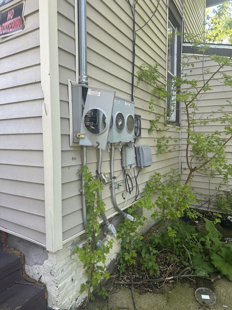 3237 N 10th St, Milwaukee, WI 53206 - exterior view of electric meter