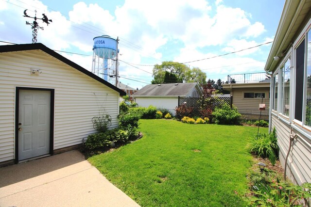 116 N 85th St, Wauwatosa, WI 53226 - view of yard