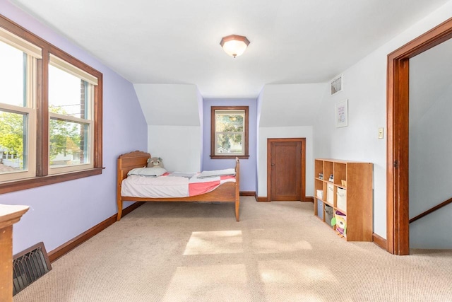 813 W Summer St, Appleton, WI 54914 - bedroom featuring carpet flooring, baseboards, and vaulted ceiling