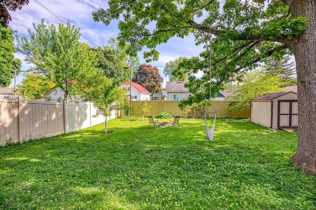813 W Summer St, Appleton, WI 54914 - view of yard