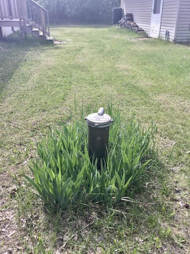 N7777 Kitty Dell Rd, Crivitz, WI 54114 - view of grassy yard