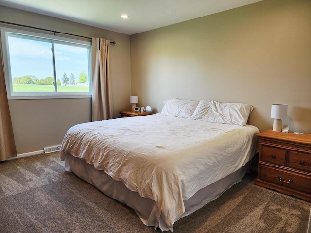 326 N 15th St, Oostburg, WI 53070 - bedroom featuring carpet floors, baseboards, and recessed lighting