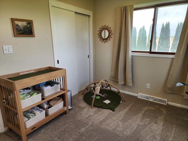326 N 15th St, Oostburg, WI 53070 - bedroom featuring carpet flooring, a closet, and baseboards