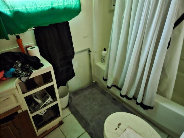 N10449 State Road 25, Wheeler, WI 54772 - full bath featuring shower / bath combination with curtain