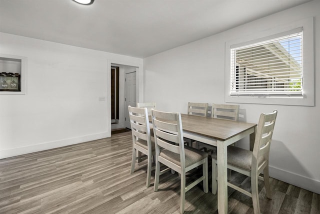 3531 N Richmond St, Appleton, WI 54911 - dining area featuring baseboards and light wood-type flooring