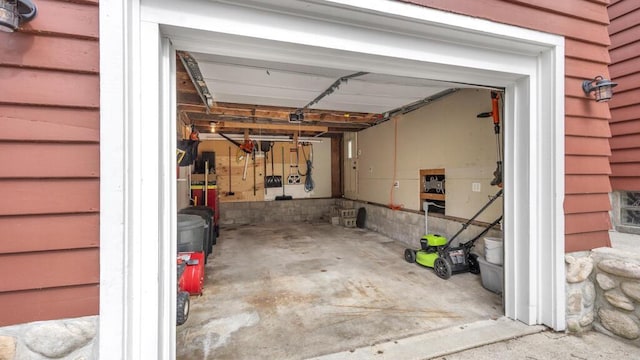5515 Evergreen Dr, Sheboygan, WI 53081 - view of garage