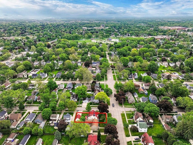 326 W Parkway Blvd, Appleton, WI 54911 - aerial view of residential area featuring property boundaries highlighted