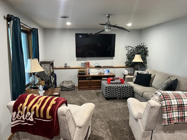 1159 Elmhurst Ln, Oshkosh, WI 54904 - living area featuring carpet flooring, ceiling fan, and recessed lighting