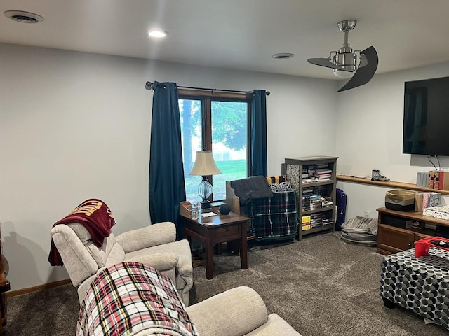 1159 Elmhurst Ln, Oshkosh, WI 54904 - carpeted living room featuring a ceiling fan