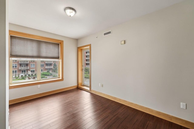 333 W Mifflin St Unit 8100, Madison, WI 53703 - empty room with wood finished floors and baseboards