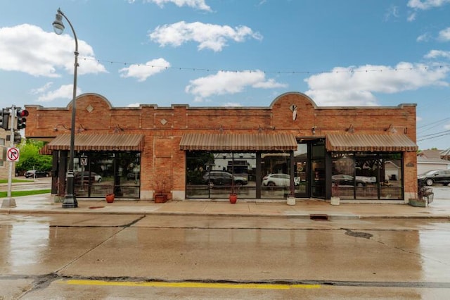 2114 S 81st St, West Allis, WI 53219 - view of building exterior