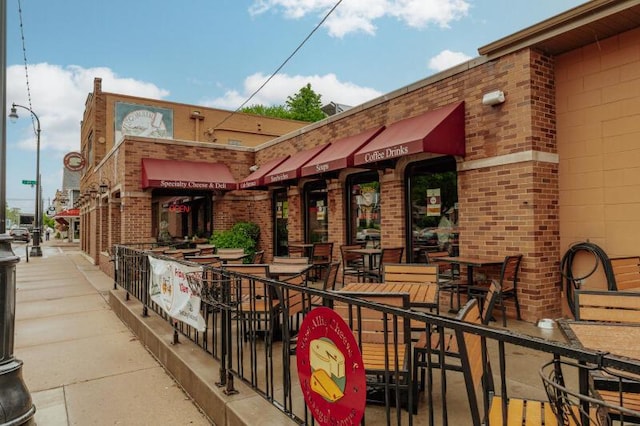 2114 S 81st St, West Allis, WI 53219 - view of patio