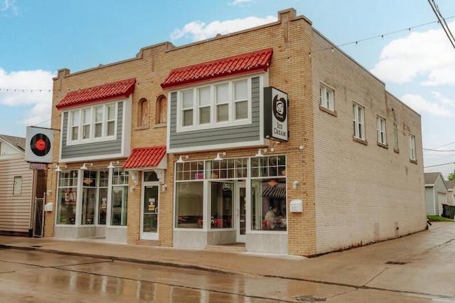 2114 S 81st St, West Allis, WI 53219 - view of property