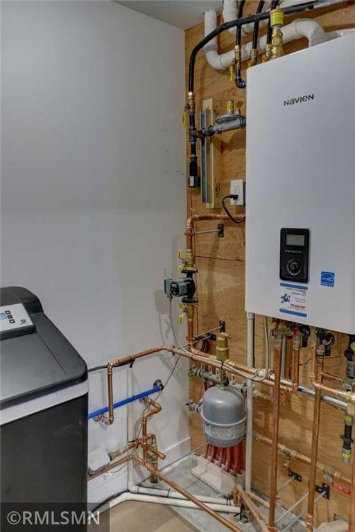 622 Pondhurst Dr, Amery, WI 54001 - utilities with water heater