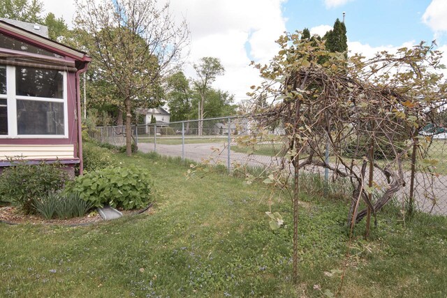 1139 W Highland St, Whitewater, WI 53190 - view of yard