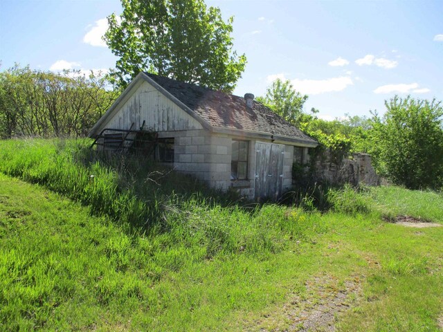 30228 County Rd W, Elroy, WI 53929