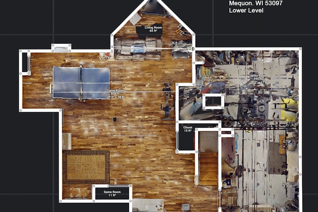 8806 W Daventry Rd, Mequon, WI 53097 - home floor plan