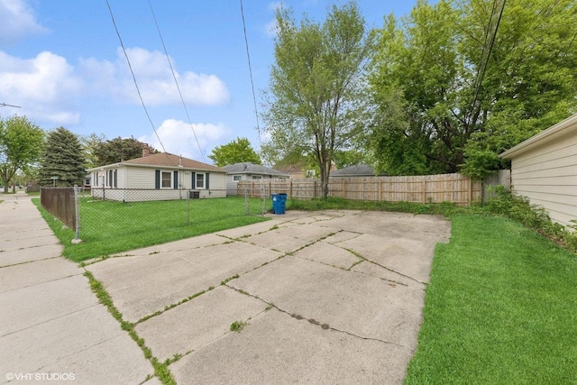 2300 W Lawn Ave, Racine, WI 53405 - view of yard featuring a patio