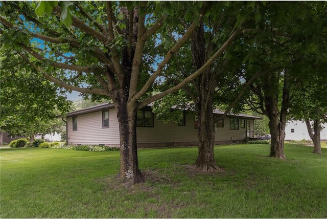 407 S Scott St, Elmwood, WI 54740 - view of grassy yard