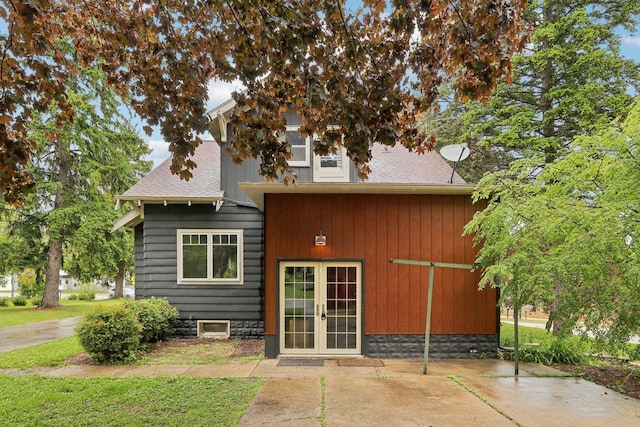 N62W23527 Sliver Spring Dr, Sussex, WI 53089 - rear view of house featuring french doors and a shingled roof