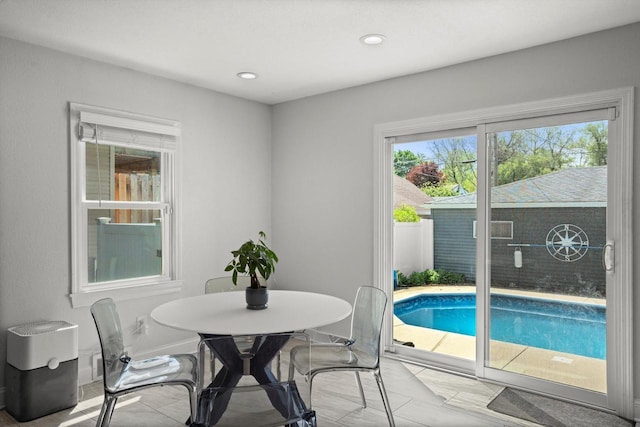 915 E Ohio Ave, Milwaukee, WI 53207 - view of pool