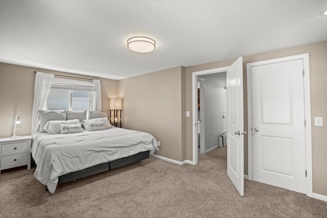 915 E Ohio Ave, Milwaukee, WI 53207 - bedroom with carpet and baseboards